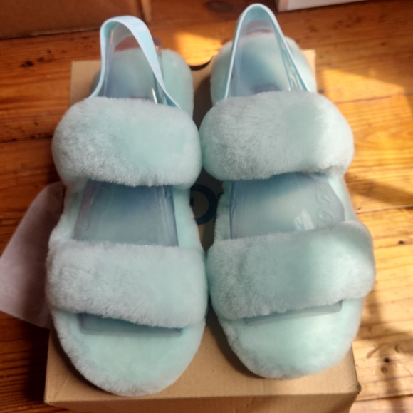 UGG slides - Picture 5 of 9